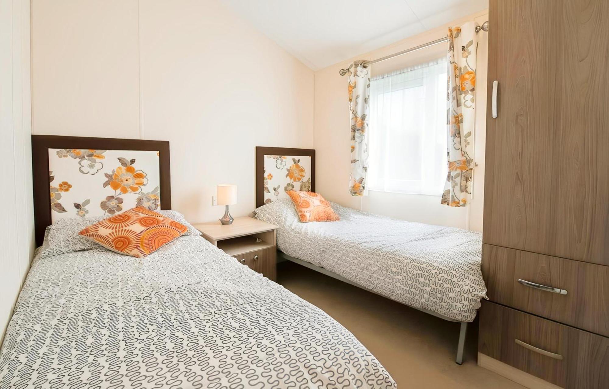 Little Eden Country Park, With Private Hot Tubs Hébergement de vacances