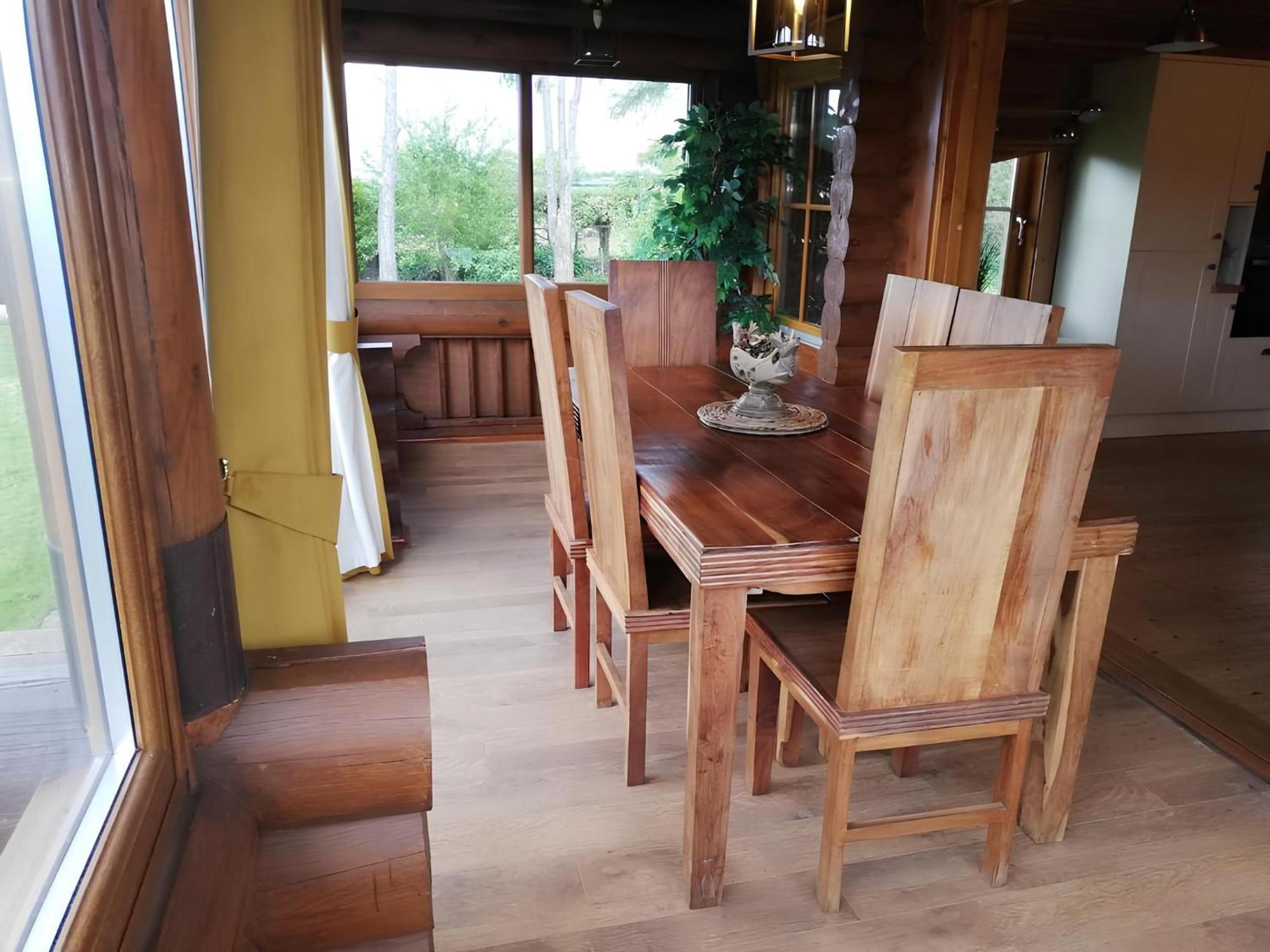 Little Eden Country Park, With Private Hot Tubs Hébergement de vacances